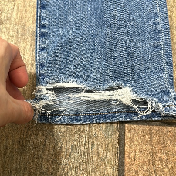 Levi’s Women’s Sz 31 Stretch 724 High Rise Crop Straight Jeans - Picture 7 of 13